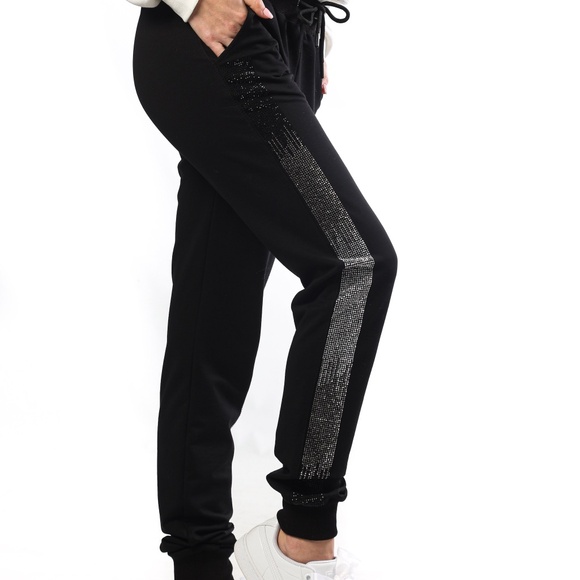 New Women Diamond Joggers, Premium Joggers, Soft Joggers, Sweatpants with pocket - Picture 2 of 11